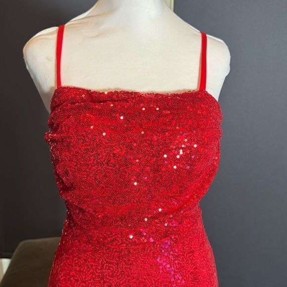 Women’s Red Sequined Short Homecoming Party Dress Ruffle Hem Corset Back Size 2 - Picture 2 of 12